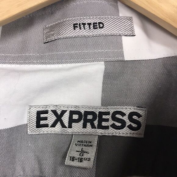 👠Express men’s plaid button down.      Size Large - Picture 6 of 6